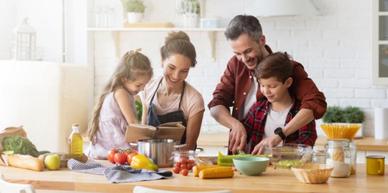 5 recetas saludables para hacer con tus hijos en casa 